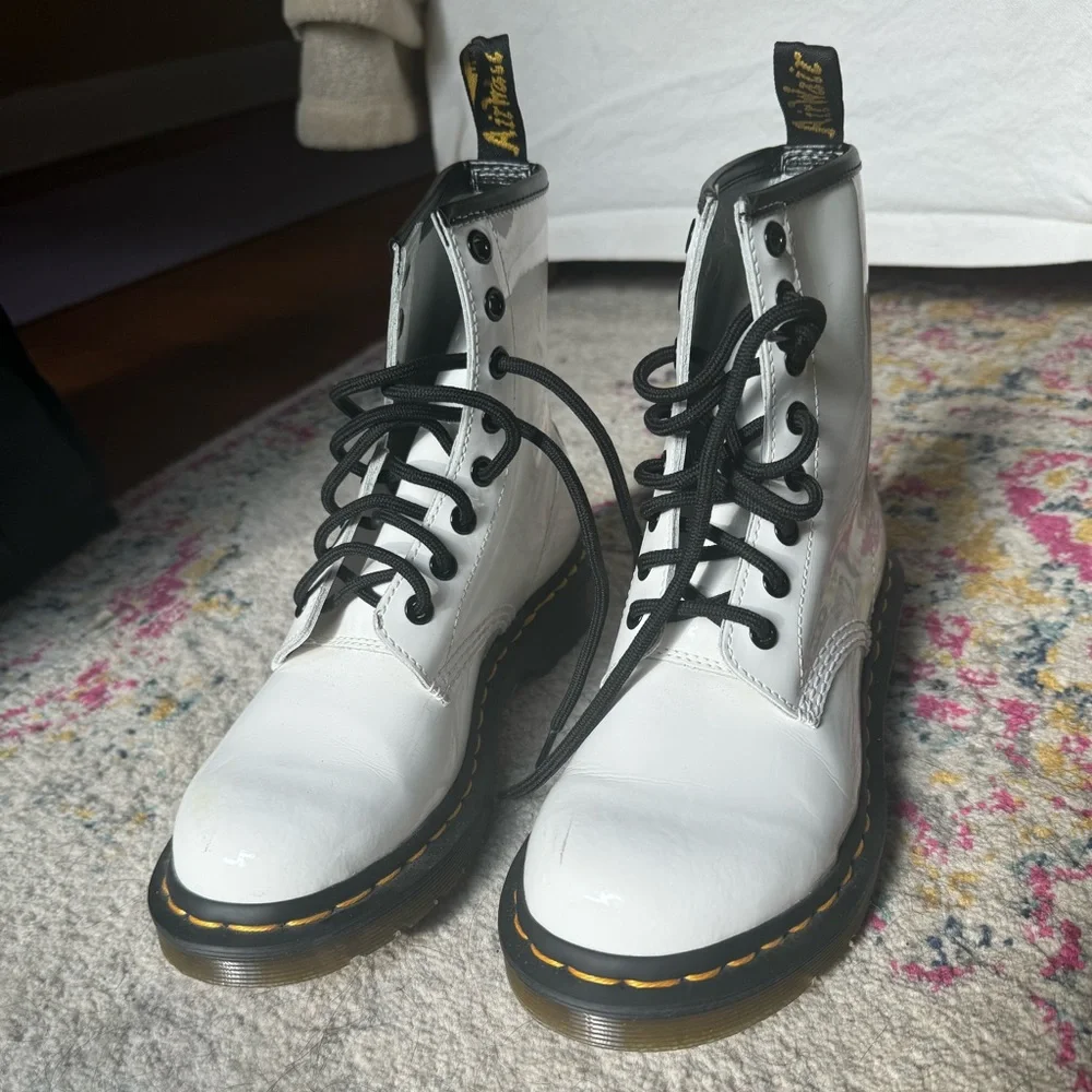 Dr Martens White Patent Leather Boots New Condition Size 37 Never Worn - Picture 4 of 8